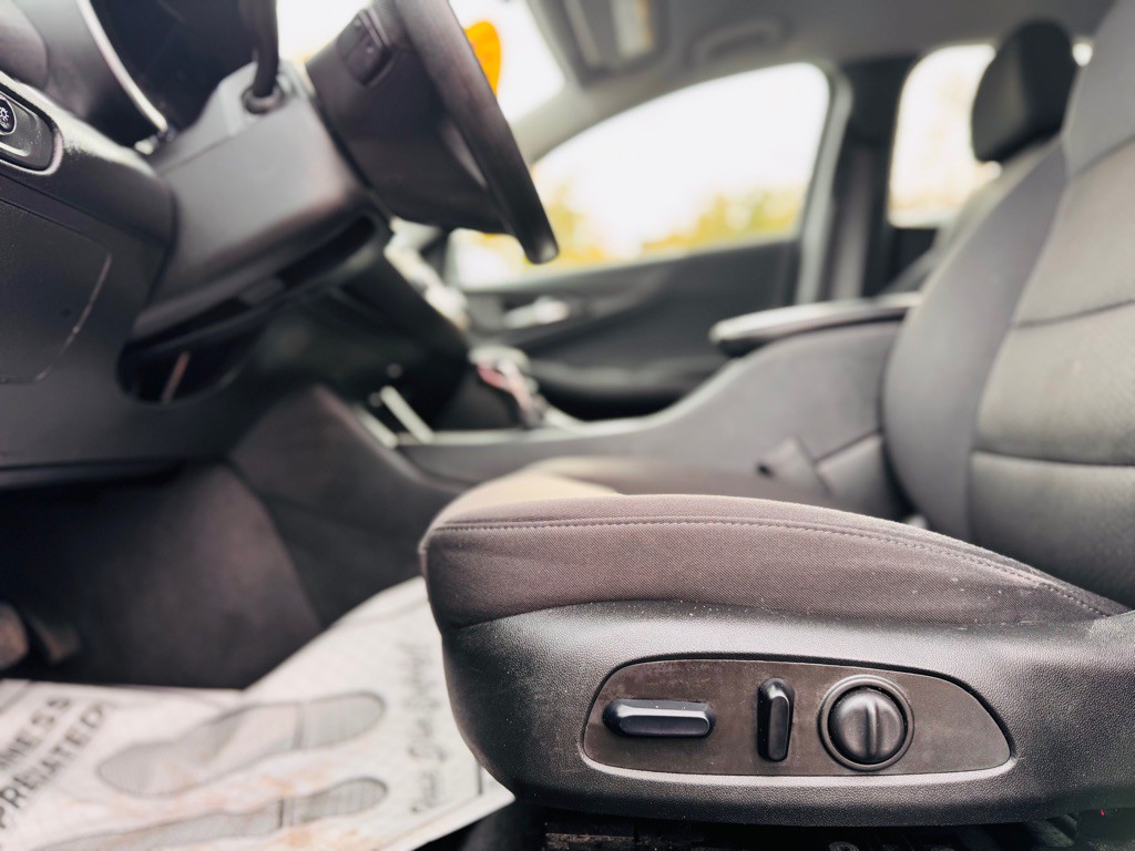 2023 Chevrolet Malibu Image 16