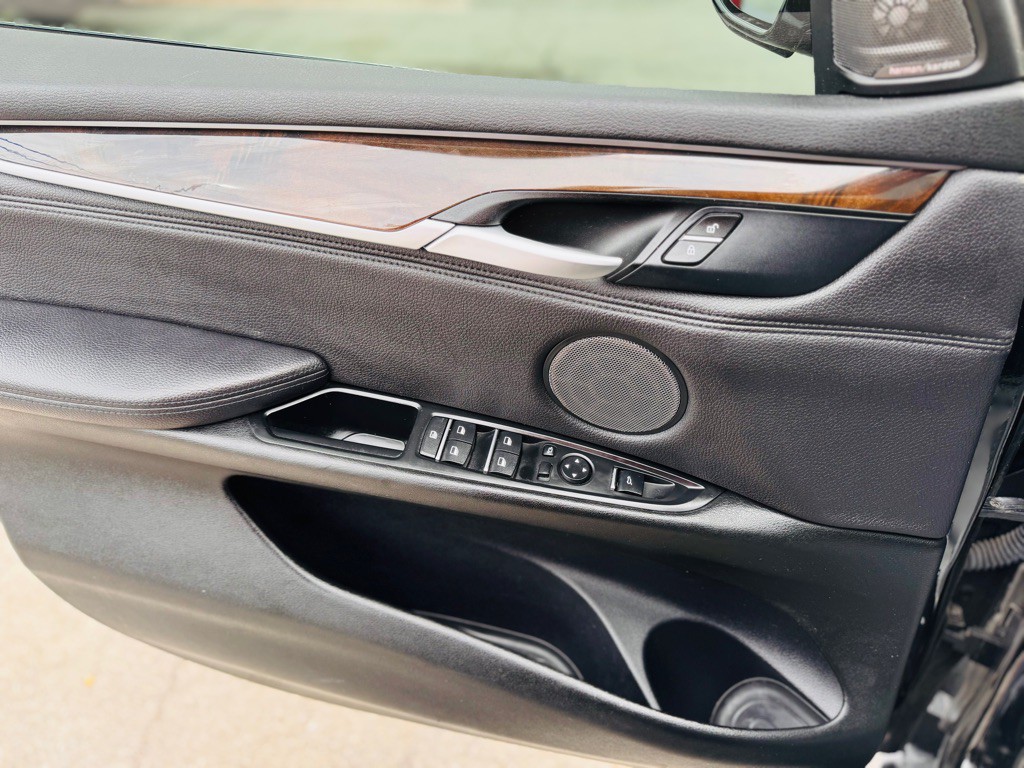 2017 BMW X5 Image 17