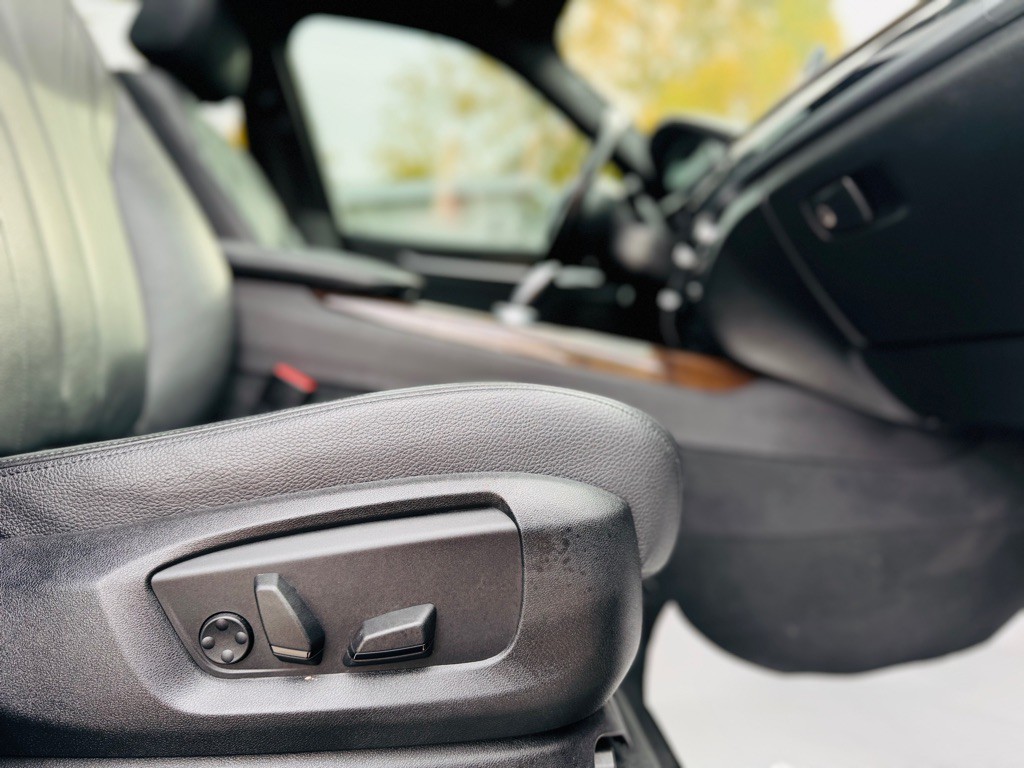 2017 BMW X5 Image 27