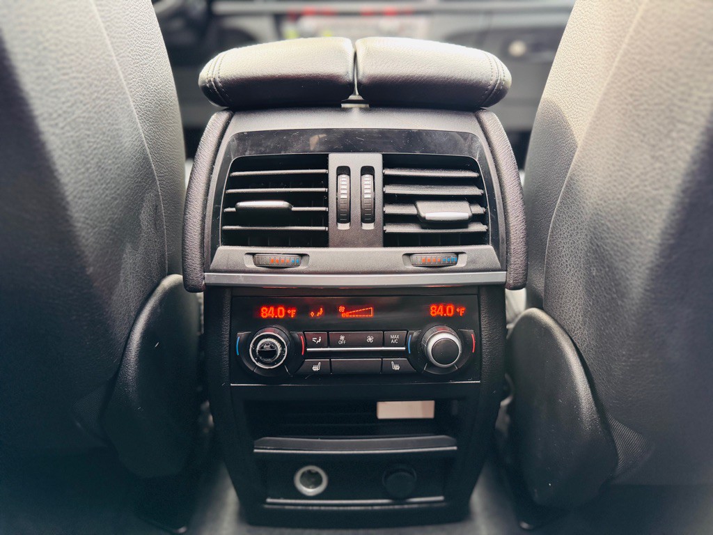 2017 BMW X5 Image 31