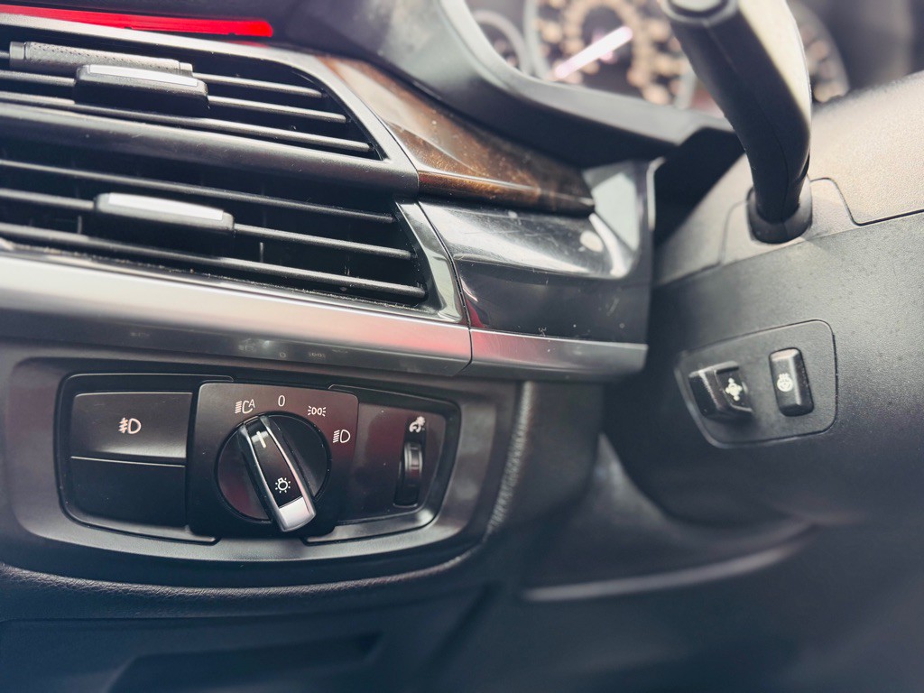 2017 BMW X5 Image 37