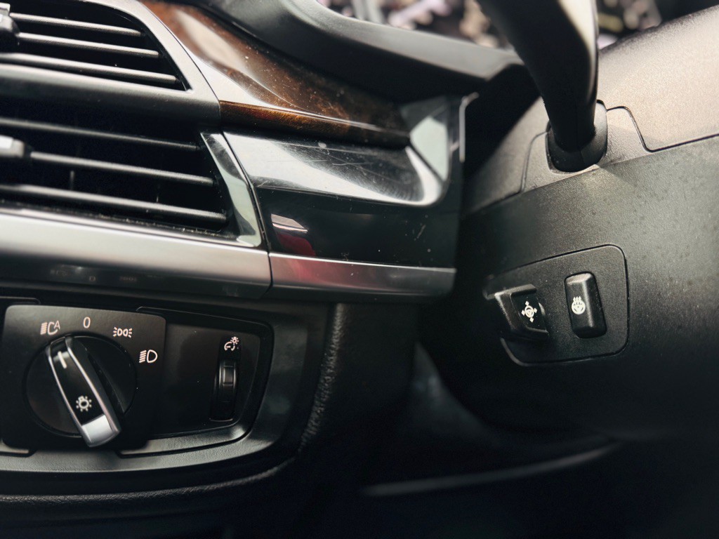 2017 BMW X5 Image 38