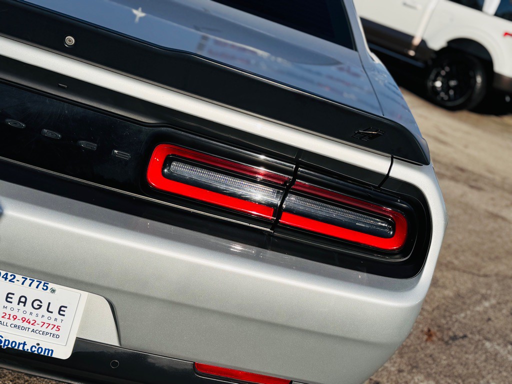 2020 Dodge Challenger Image 8