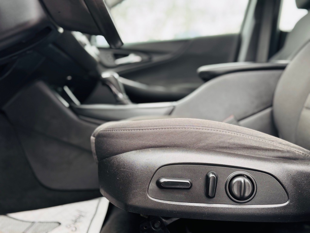 2016 Chevrolet Malibu Image 18