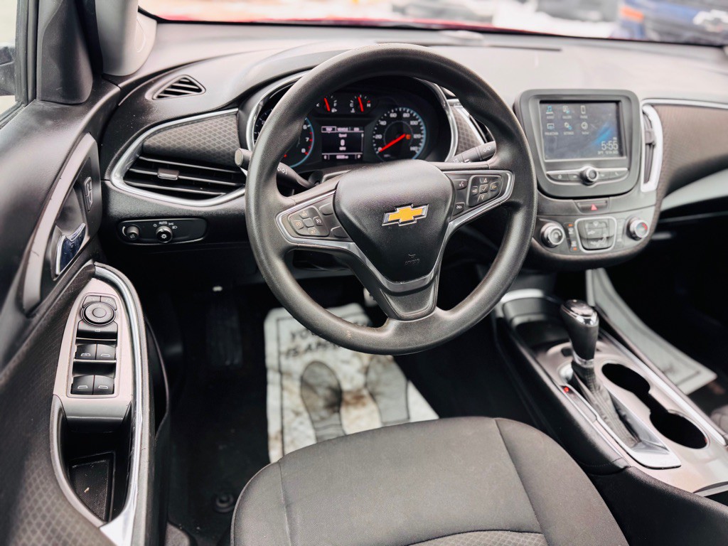 2016 Chevrolet Malibu Image 25