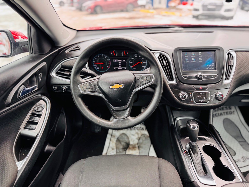 2016 Chevrolet Malibu Image 26