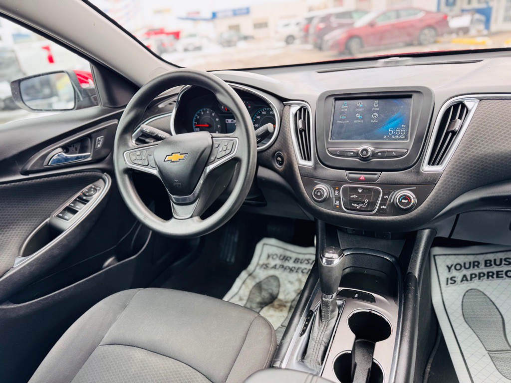 2016 Chevrolet Malibu Image 27