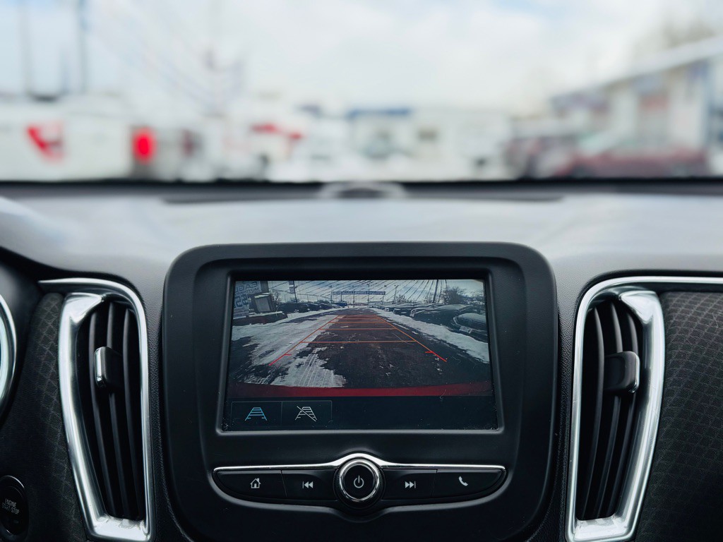 2016 Chevrolet Malibu Image 32