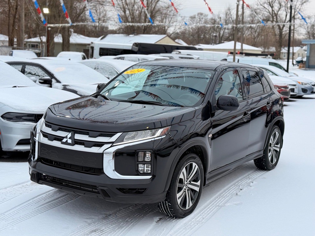 2024 Mitsubishi Outlander Image 11