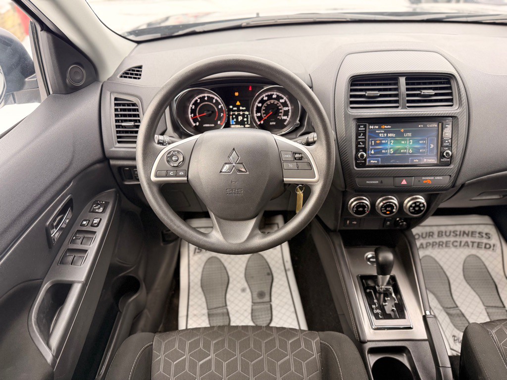 2024 Mitsubishi Outlander Image 23