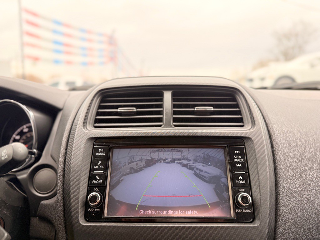 2024 Mitsubishi Outlander Image 29