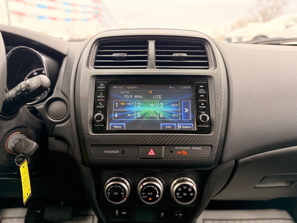 2024 Mitsubishi Outlander Image 31