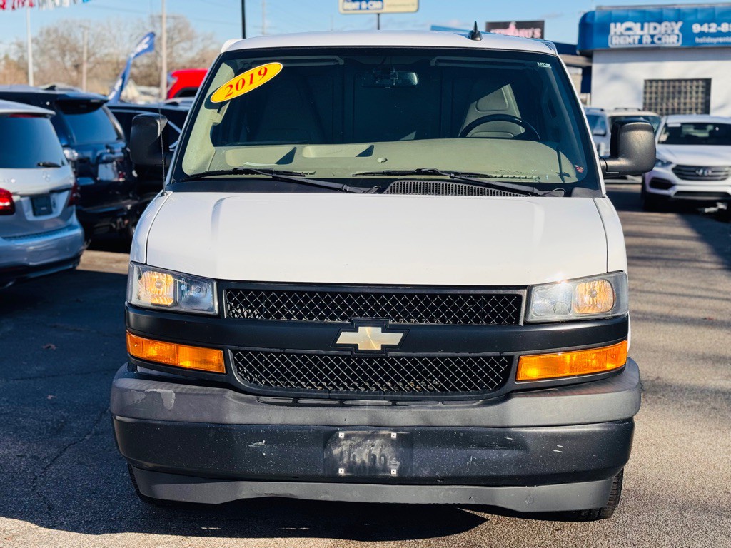 2019 Chevrolet Express Image 12