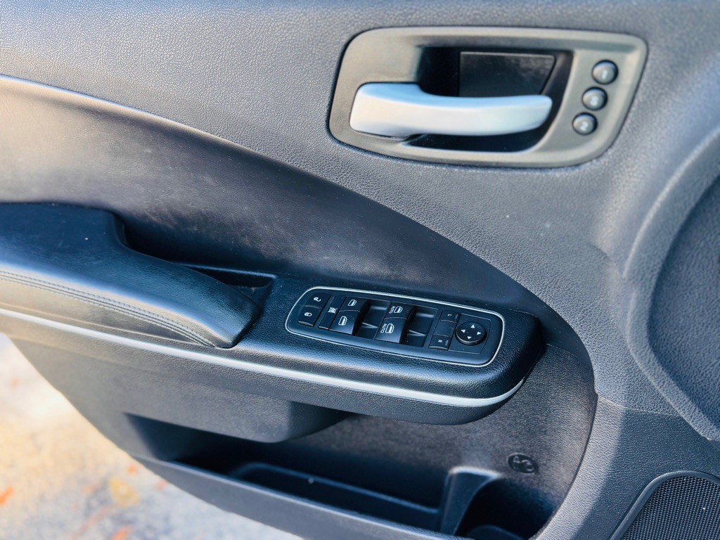 2020 Dodge Charger Image 16