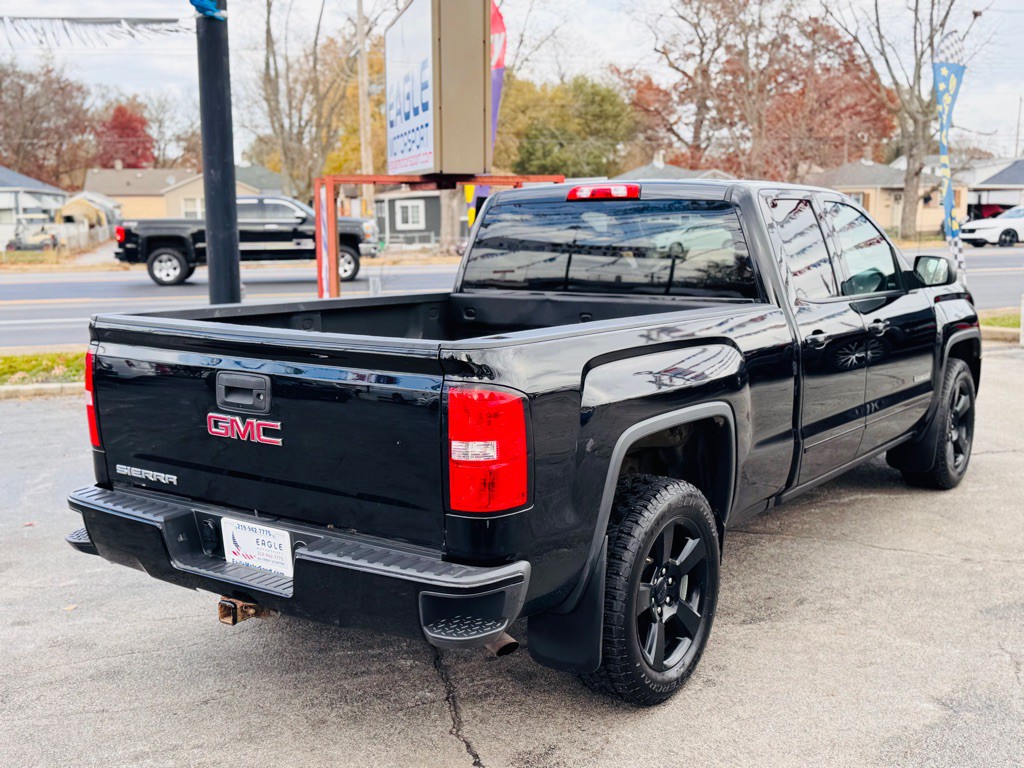 2018 GMC Sierra Image 8