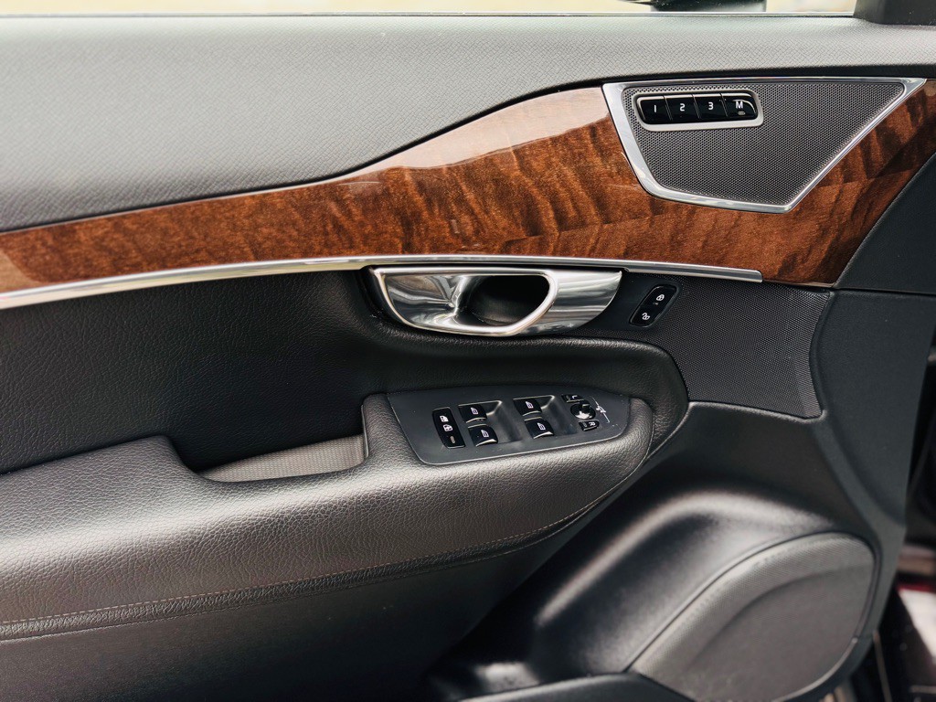 2016 Volvo XC90 Image 21