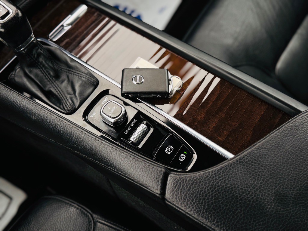 2016 Volvo XC90 Image 50