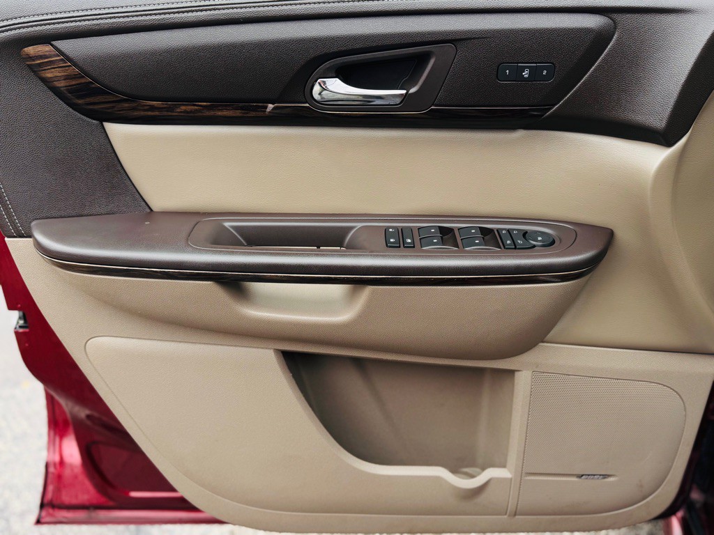 2016 GMC Acadia Image 15