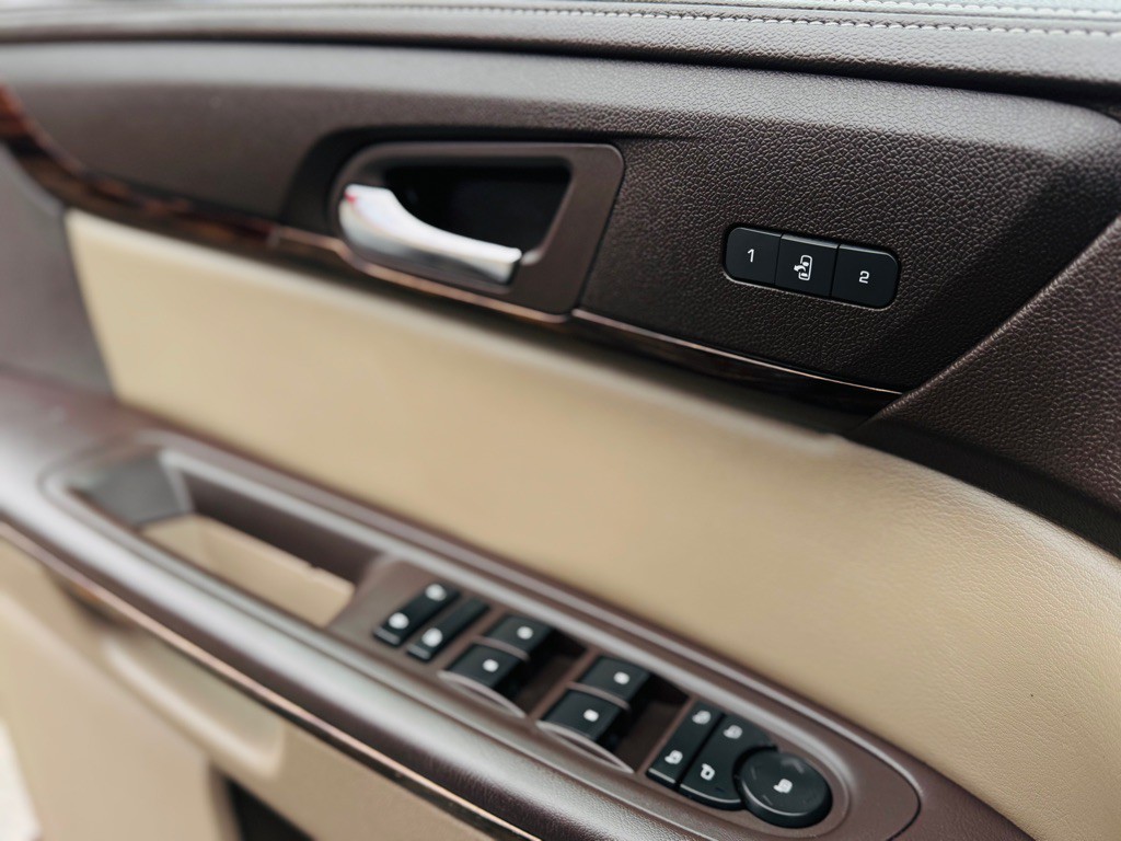 2016 GMC Acadia Image 16