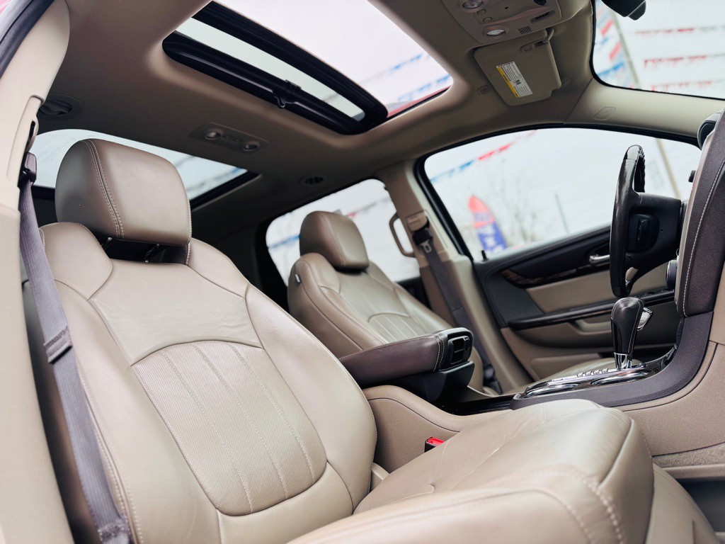 2016 GMC Acadia Image 28