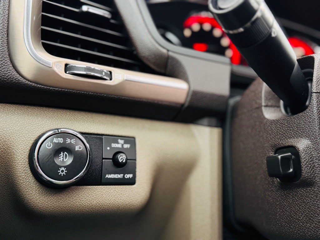 2016 GMC Acadia Image 38