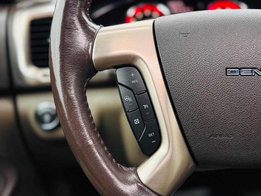 2016 GMC Acadia Image 39