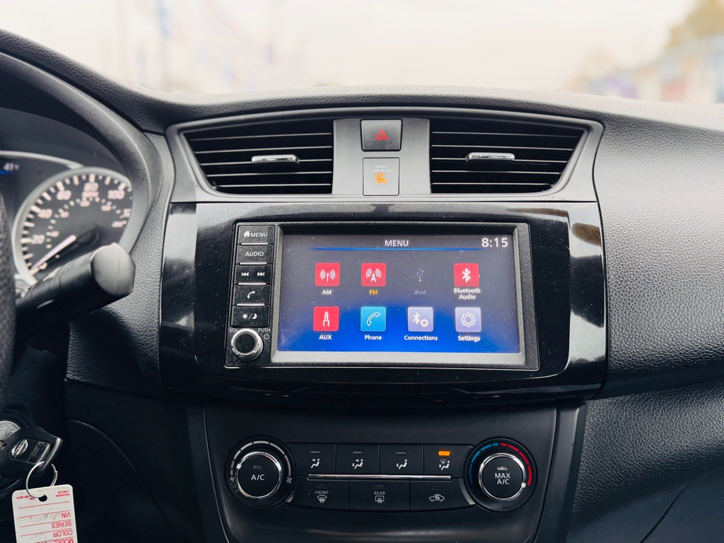 2019 Nissan Sentra Image 32