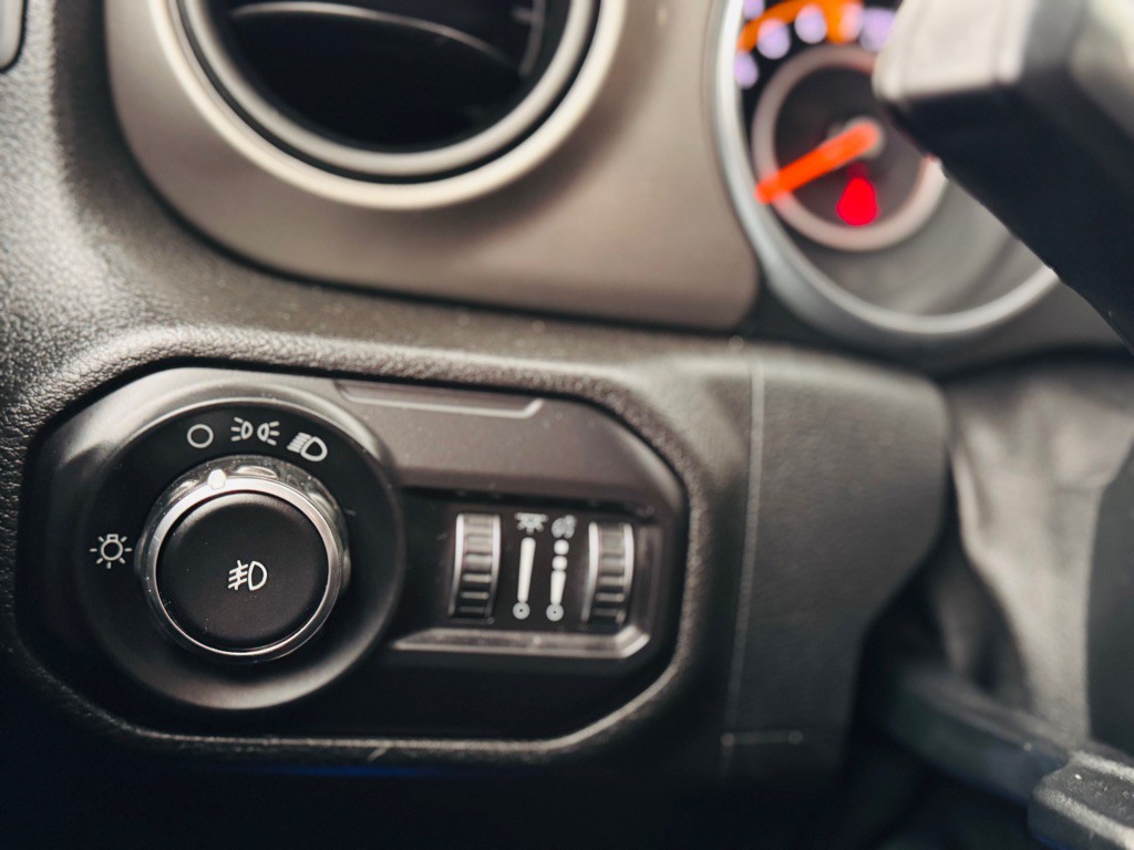 2018 Jeep Wrangler Unlimited Image 35