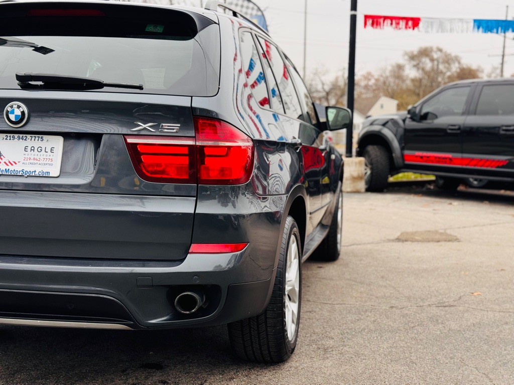 2011 BMW X5 Image 8