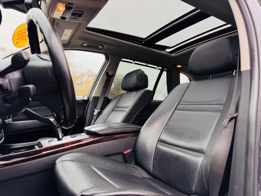 2011 BMW X5 Image 20