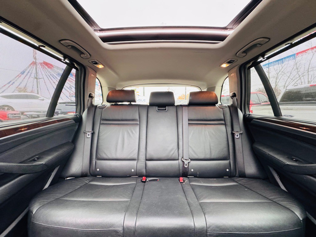 2011 BMW X5 Image 27