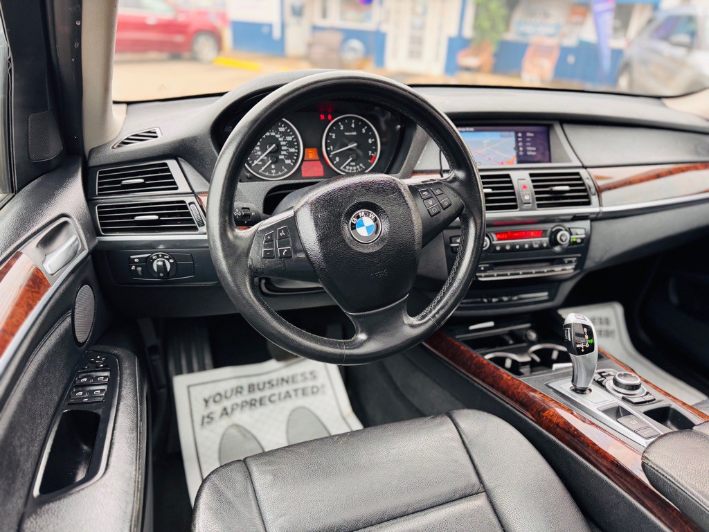 2011 BMW X5 Image 34