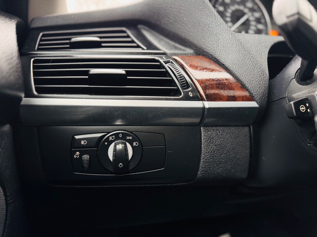 2011 BMW X5 Image 37