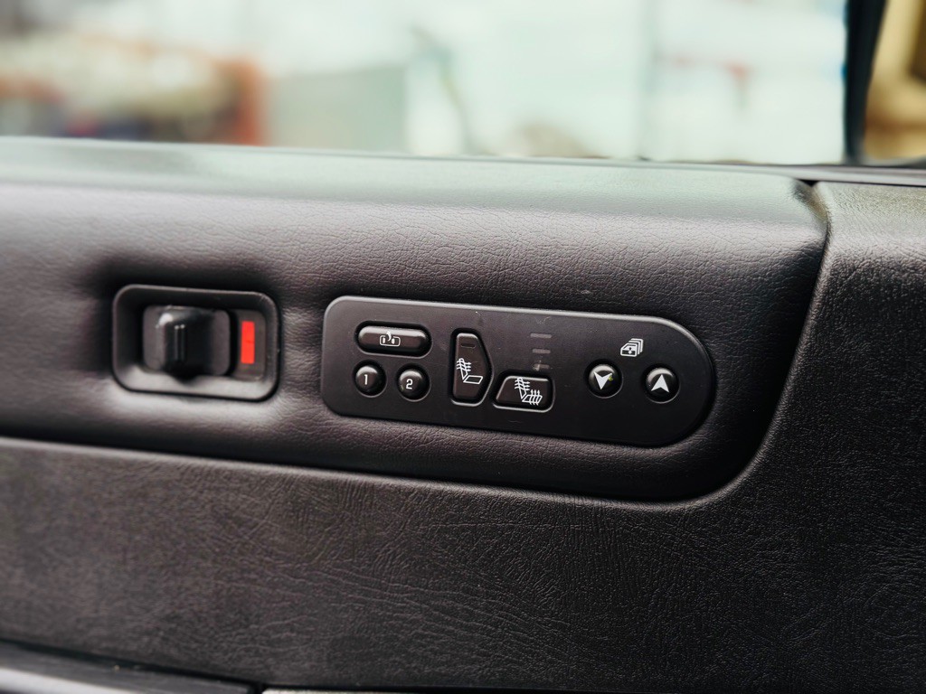 2006 HUMMER H2 Image 51