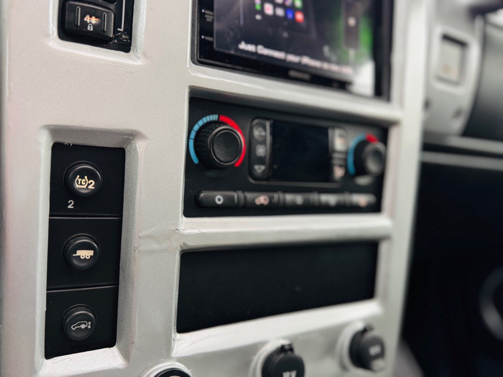 2006 HUMMER H2 Image 85