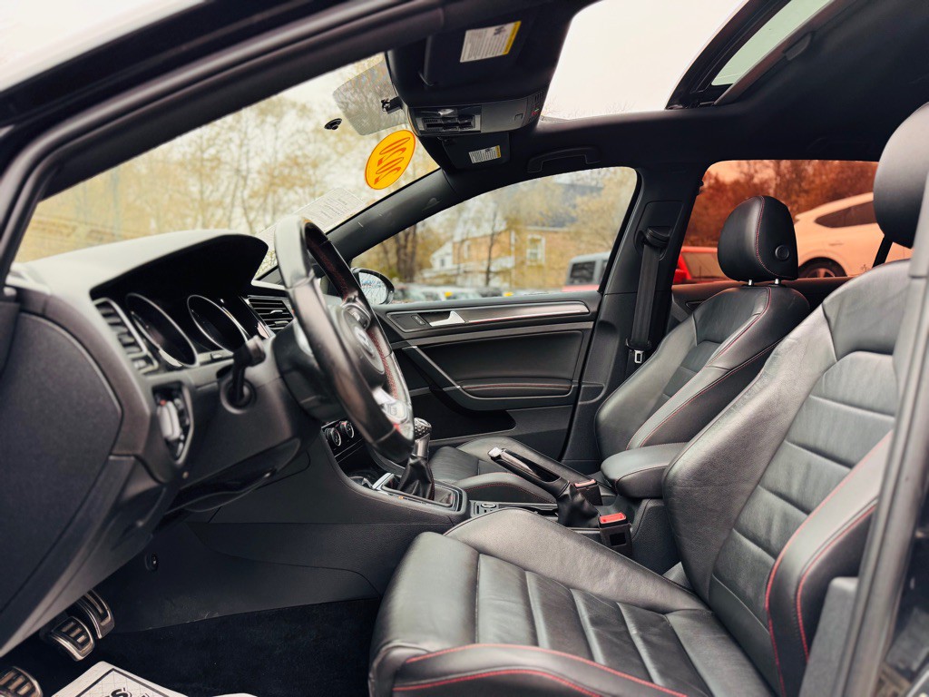 2020 Volkswagen GTI Image 34