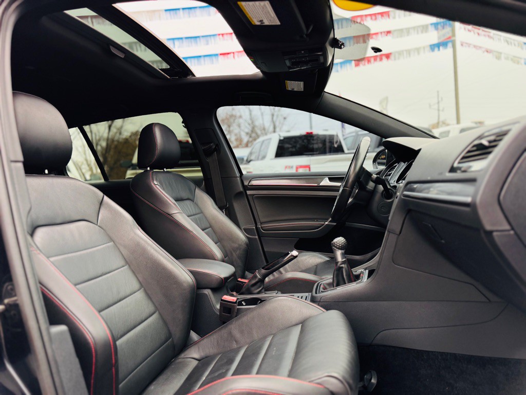 2020 Volkswagen GTI Image 38