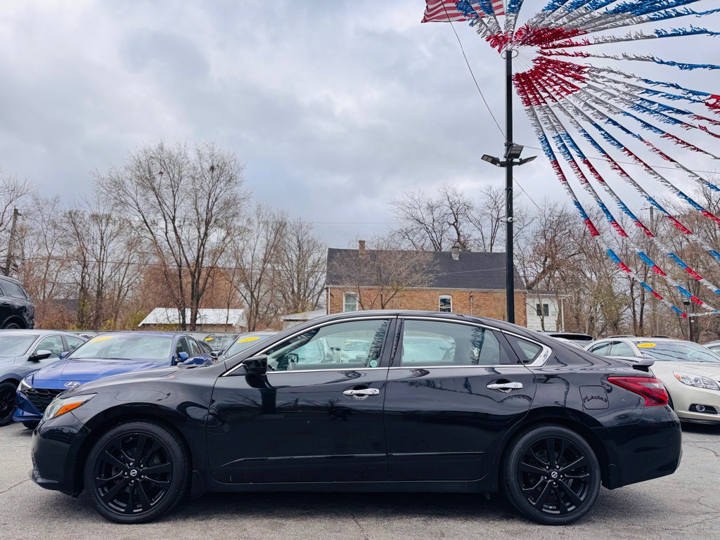 2017 Nissan Altima Image 11