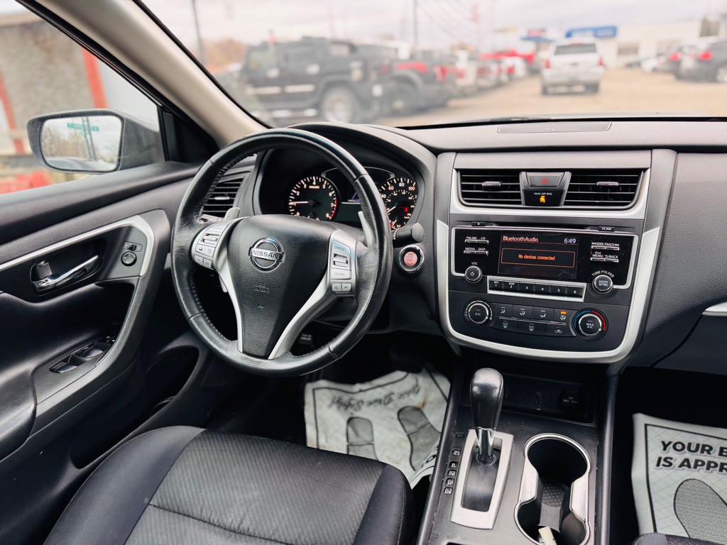 2017 Nissan Altima Image 26