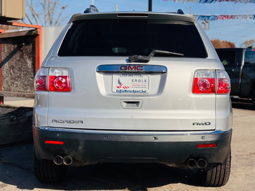 2012 GMC Acadia Image 8