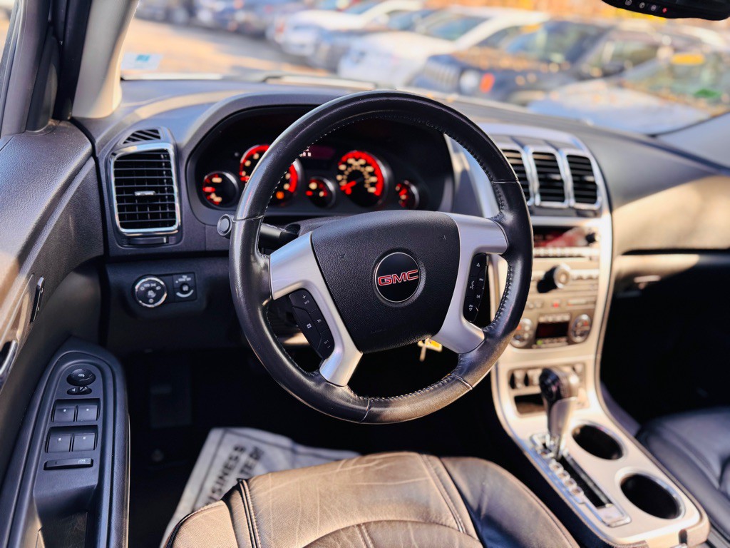 2012 GMC Acadia Image 30