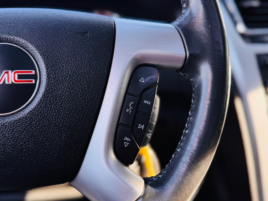 2012 GMC Acadia Image 36