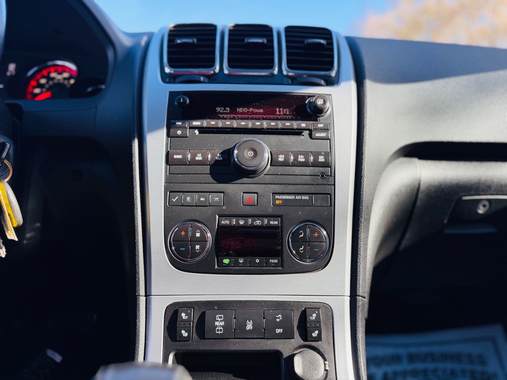 2012 GMC Acadia Image 38