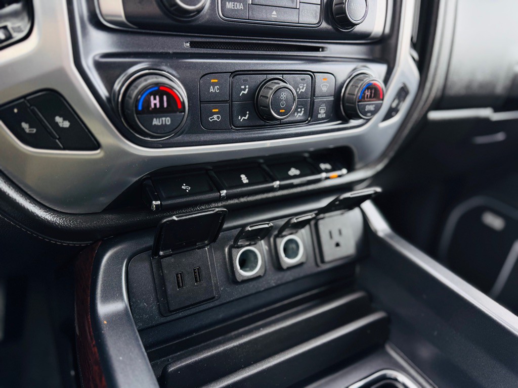 2018 GMC Sierra Image 45