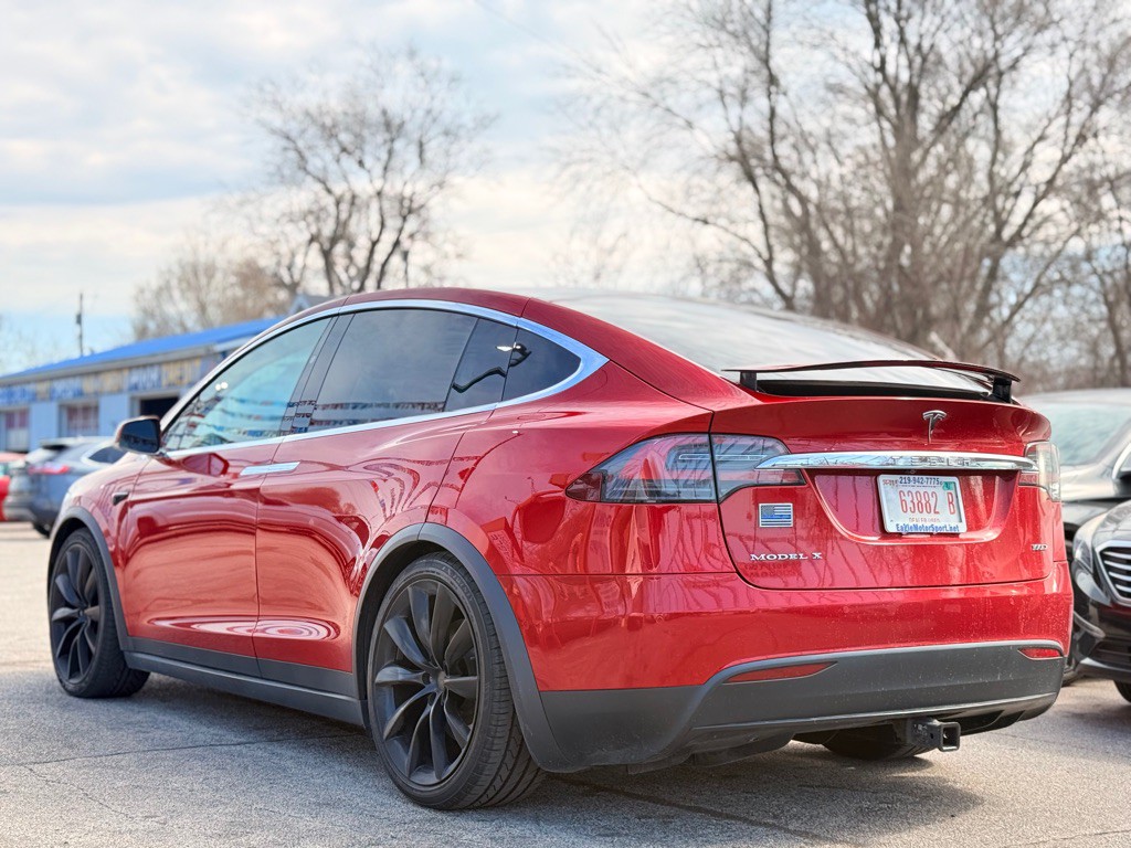 2017 Tesla Model X Image 9