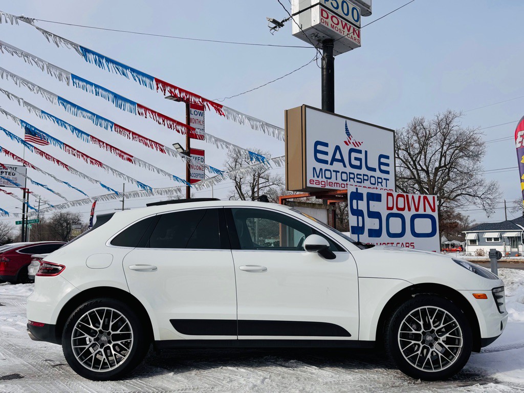 2018 Porsche Macan Image 9