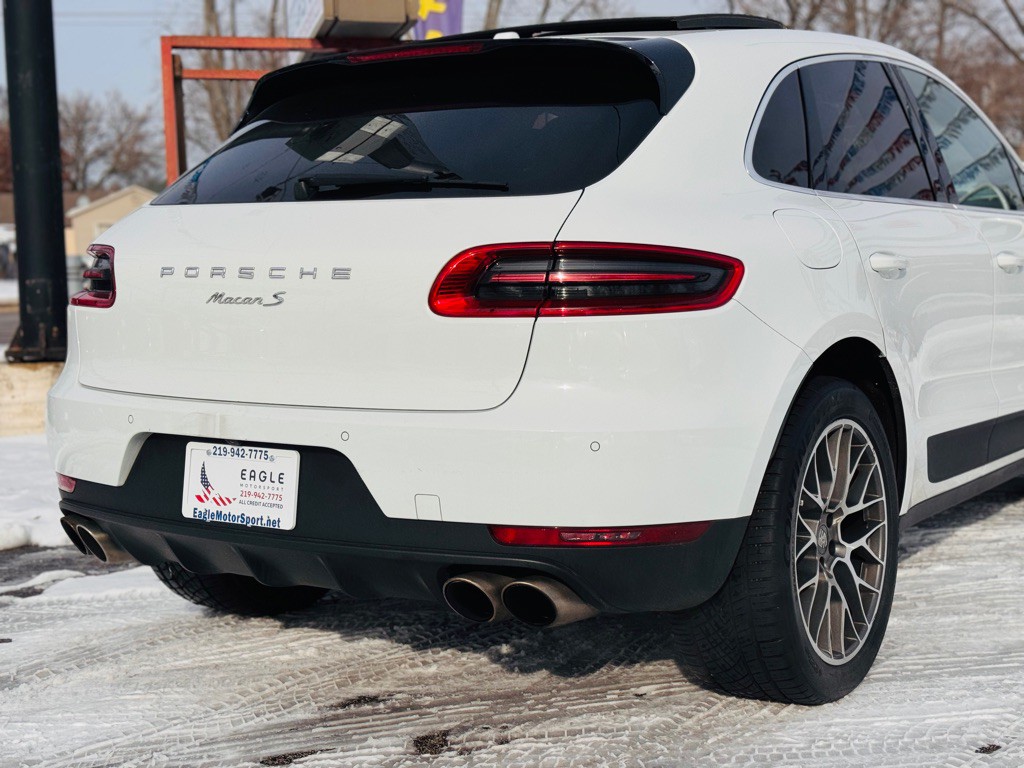 2018 Porsche Macan Image 13