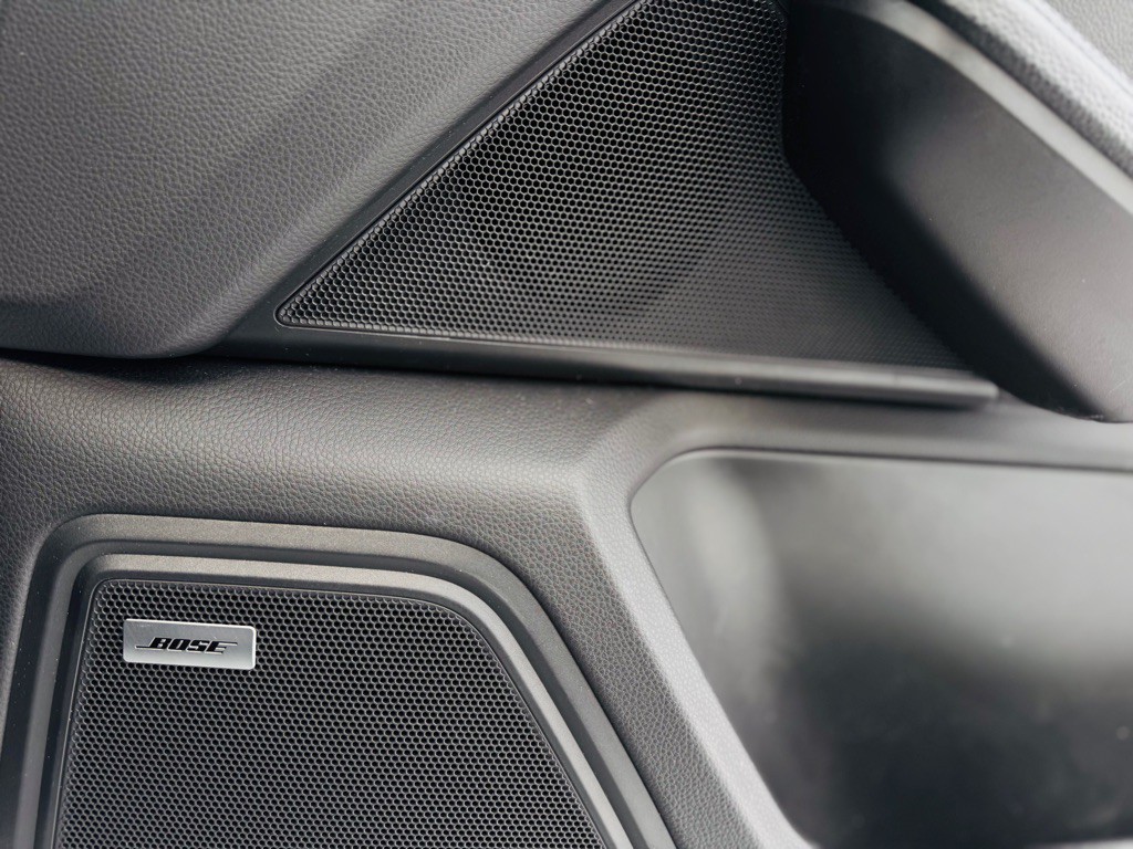 2018 Porsche Macan Image 39