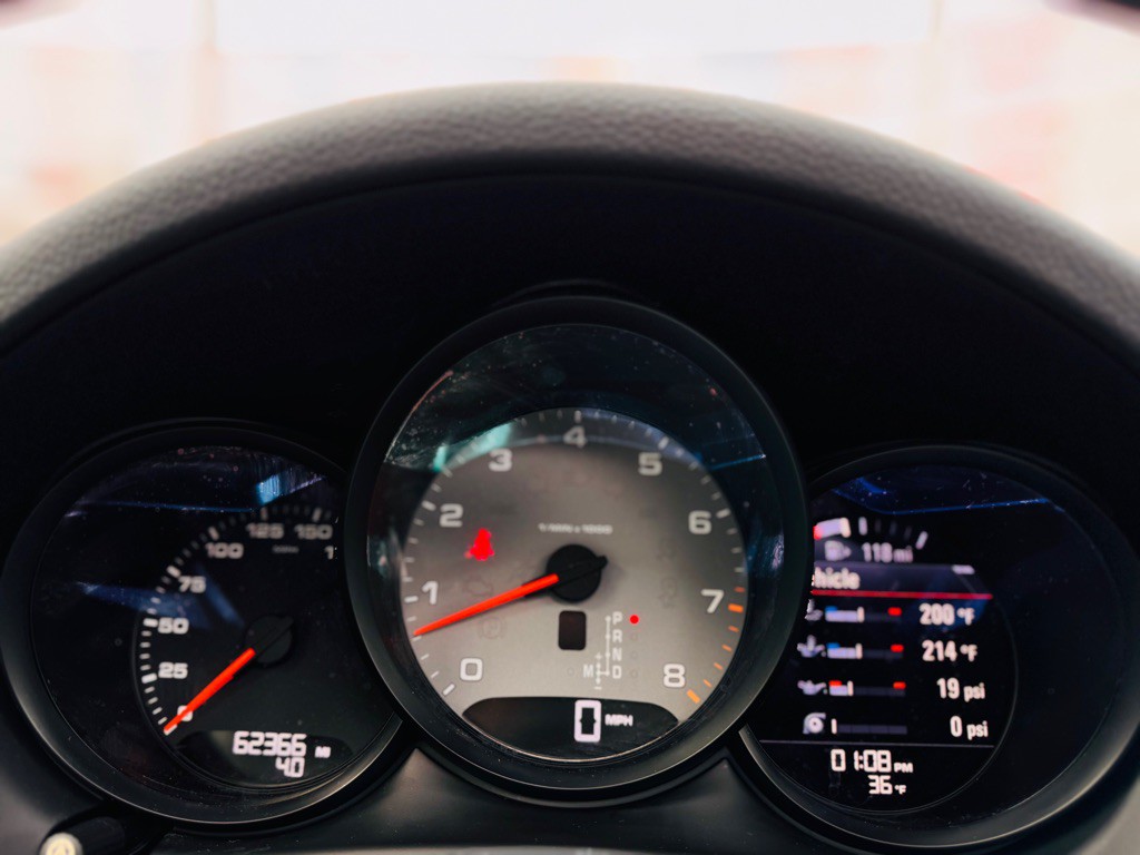 2018 Porsche Macan Image 55