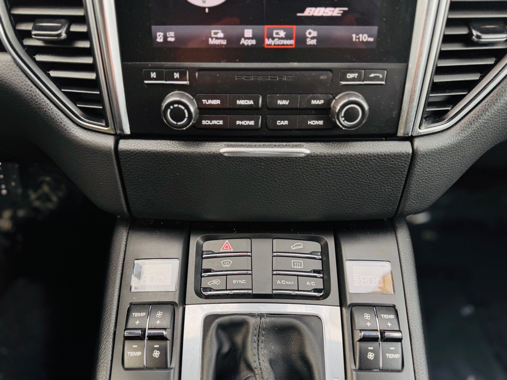 2018 Porsche Macan Image 66